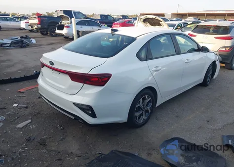 2020 Kia Forte Lxs z USA, uszkodzony, nr VIN 3KPF24AD3LE199229